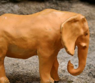 Elefant001 20 cm 90 euros